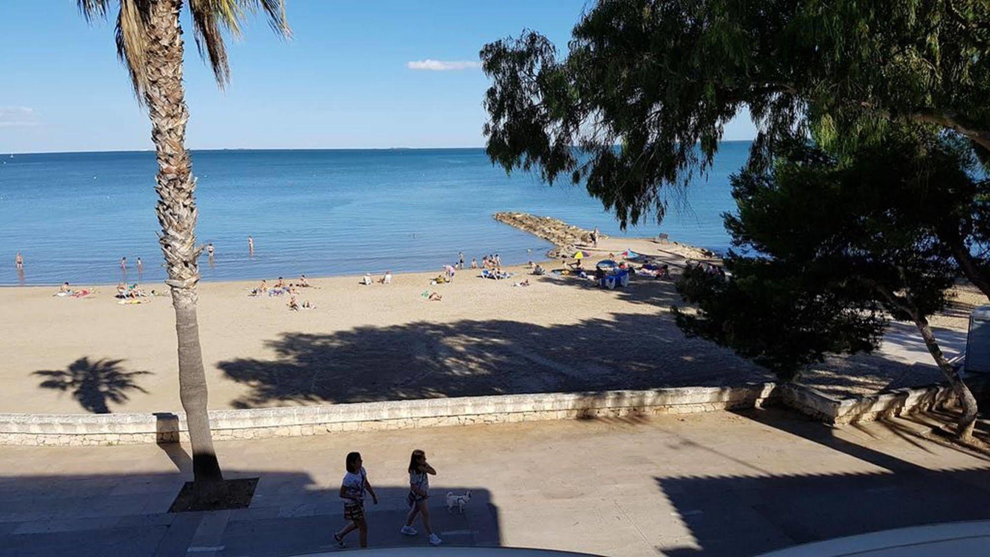 Hotel Del Port Сан-Карлос-де-ла-Рапита Экстерьер фото